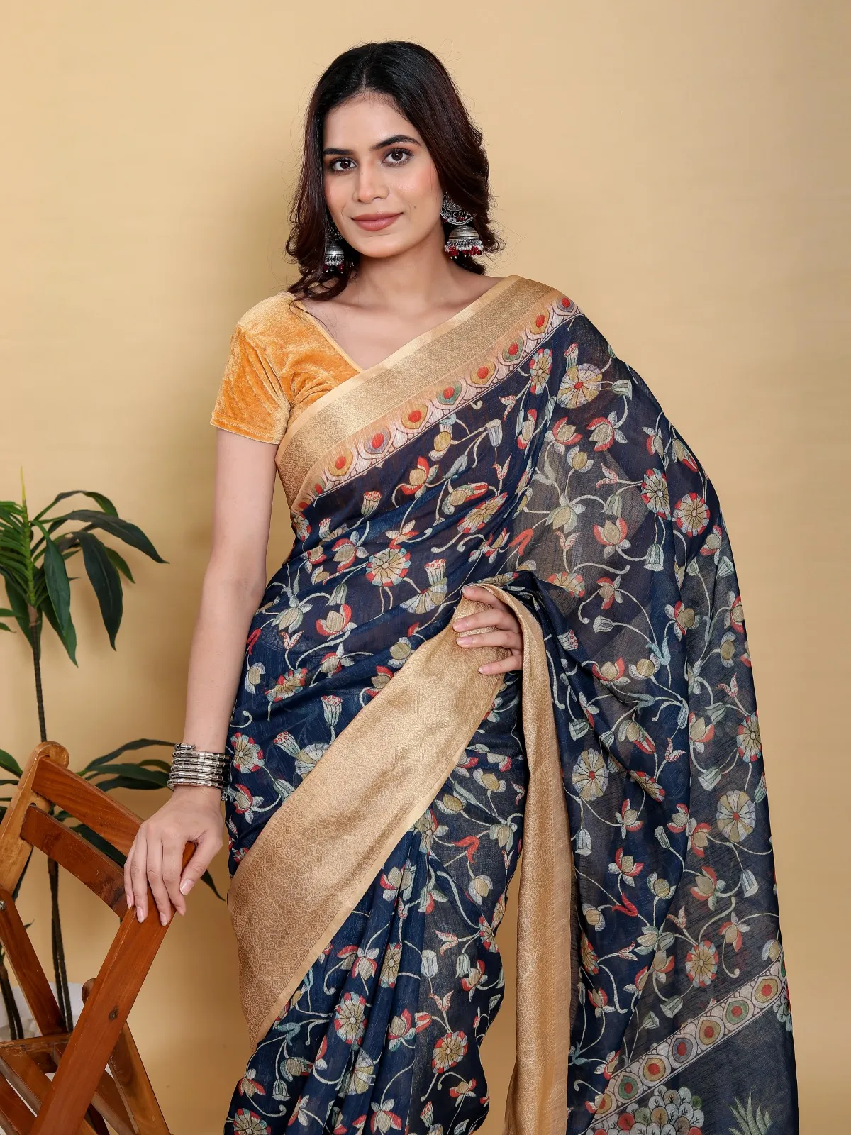 Buy Elegant Navy blue floral print saree in Kolkata | Reseller Bazzar